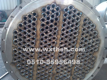 冷凝器.jpg 冷凝器.jpg