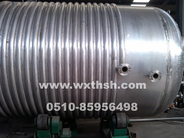 反應釜.jpg 反應釜.jpg